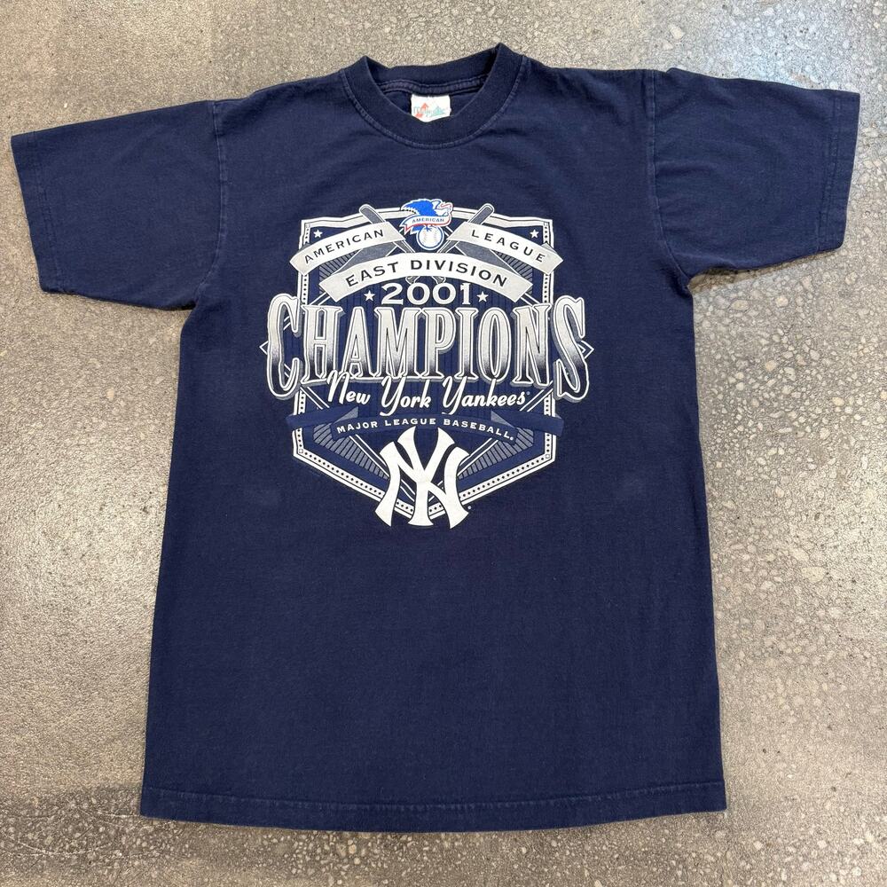 New York Yankees Majestic 2001 Division Champions Vintage T-Shirt Men’s Size M